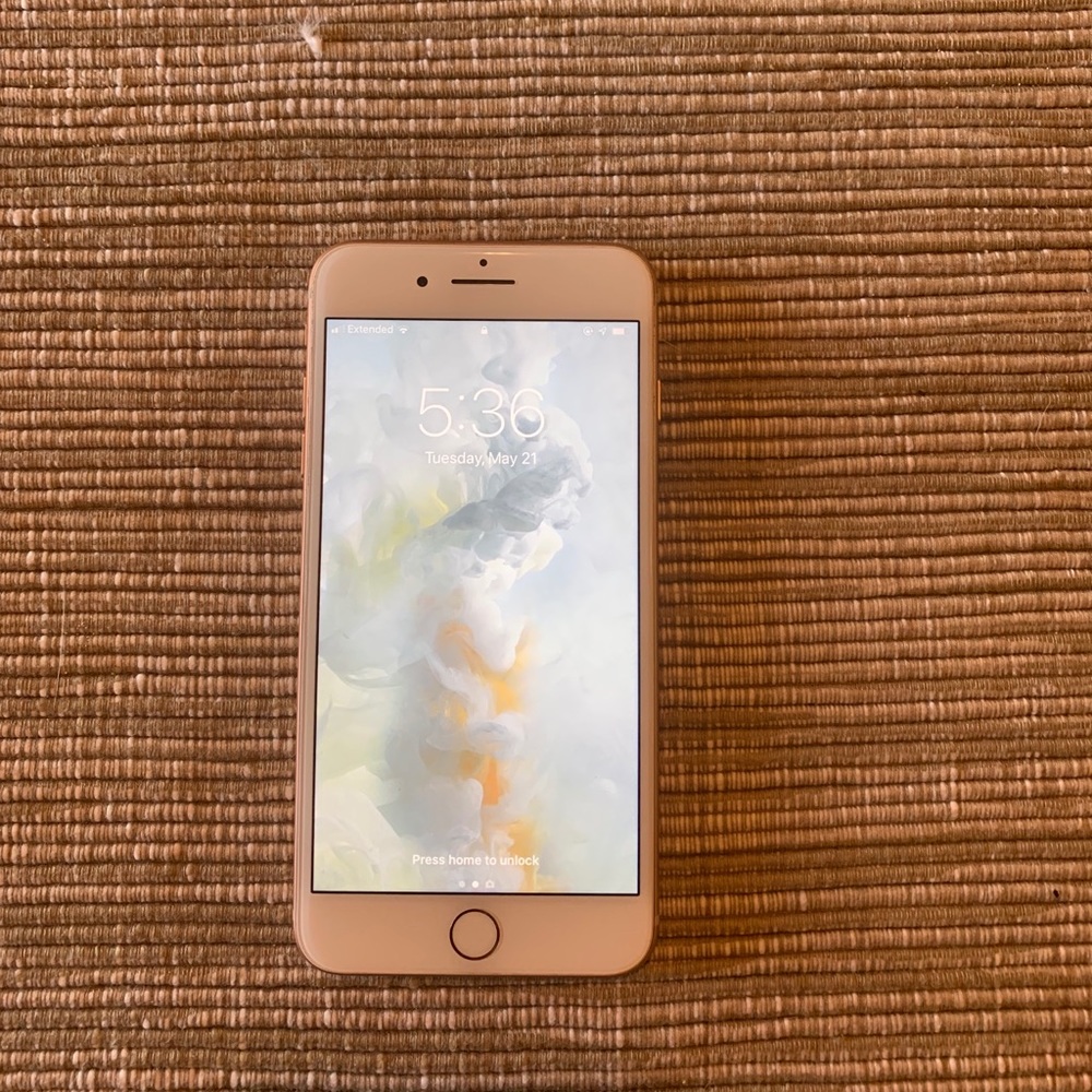 iPhone 8 Plus